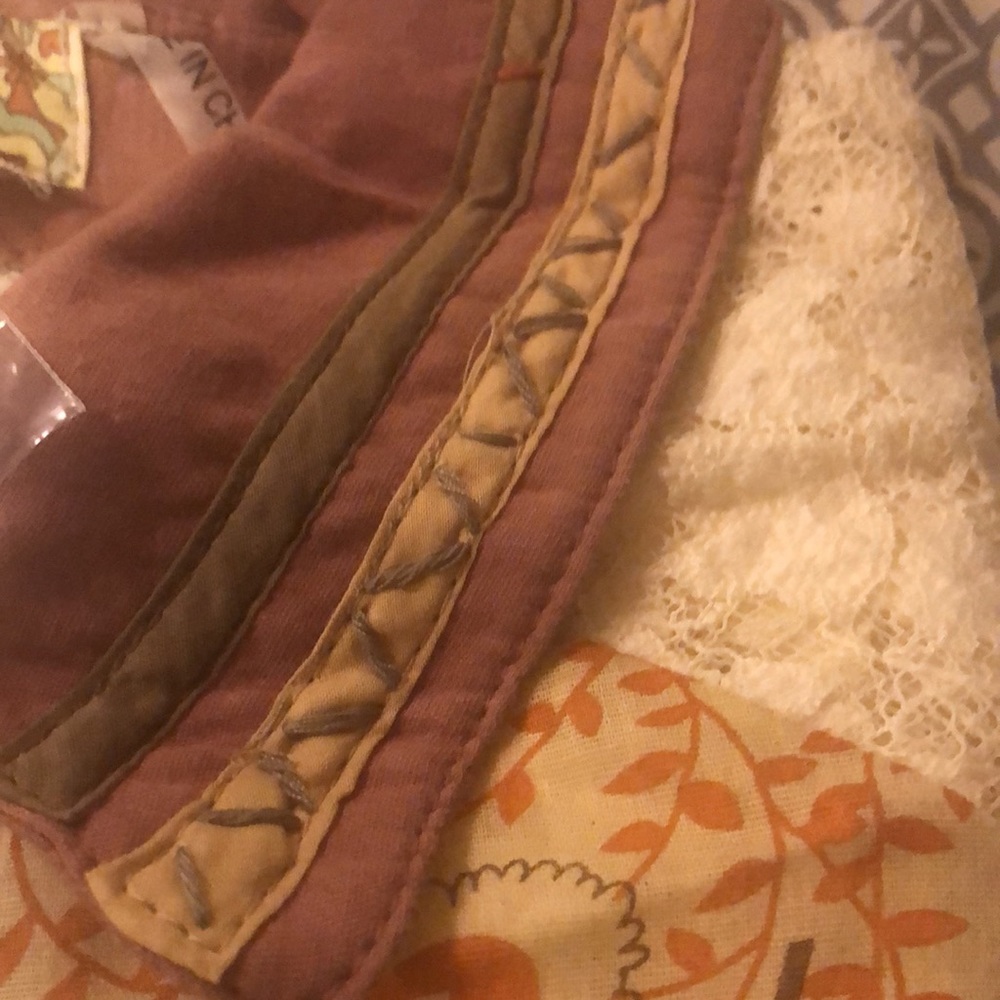 Lulumari button down top - Picture 6 of 7